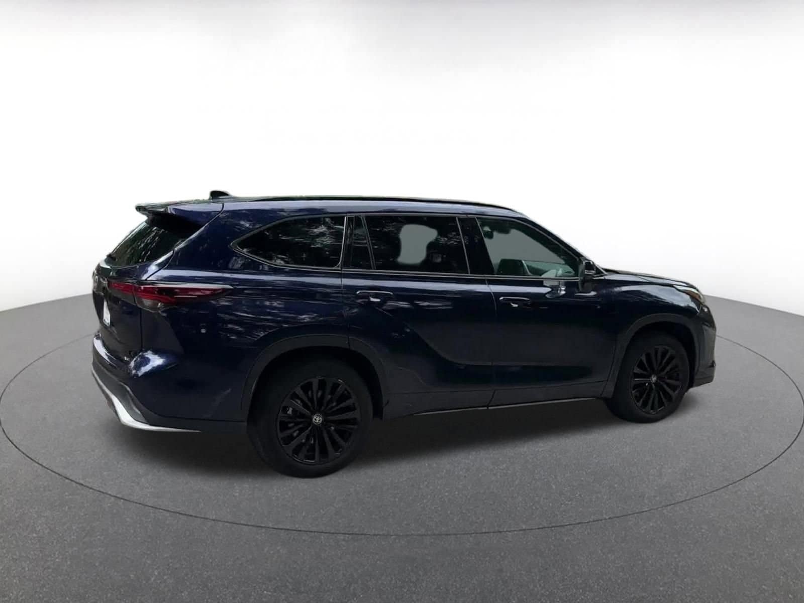 2024 Toyota Highlander XSE 15