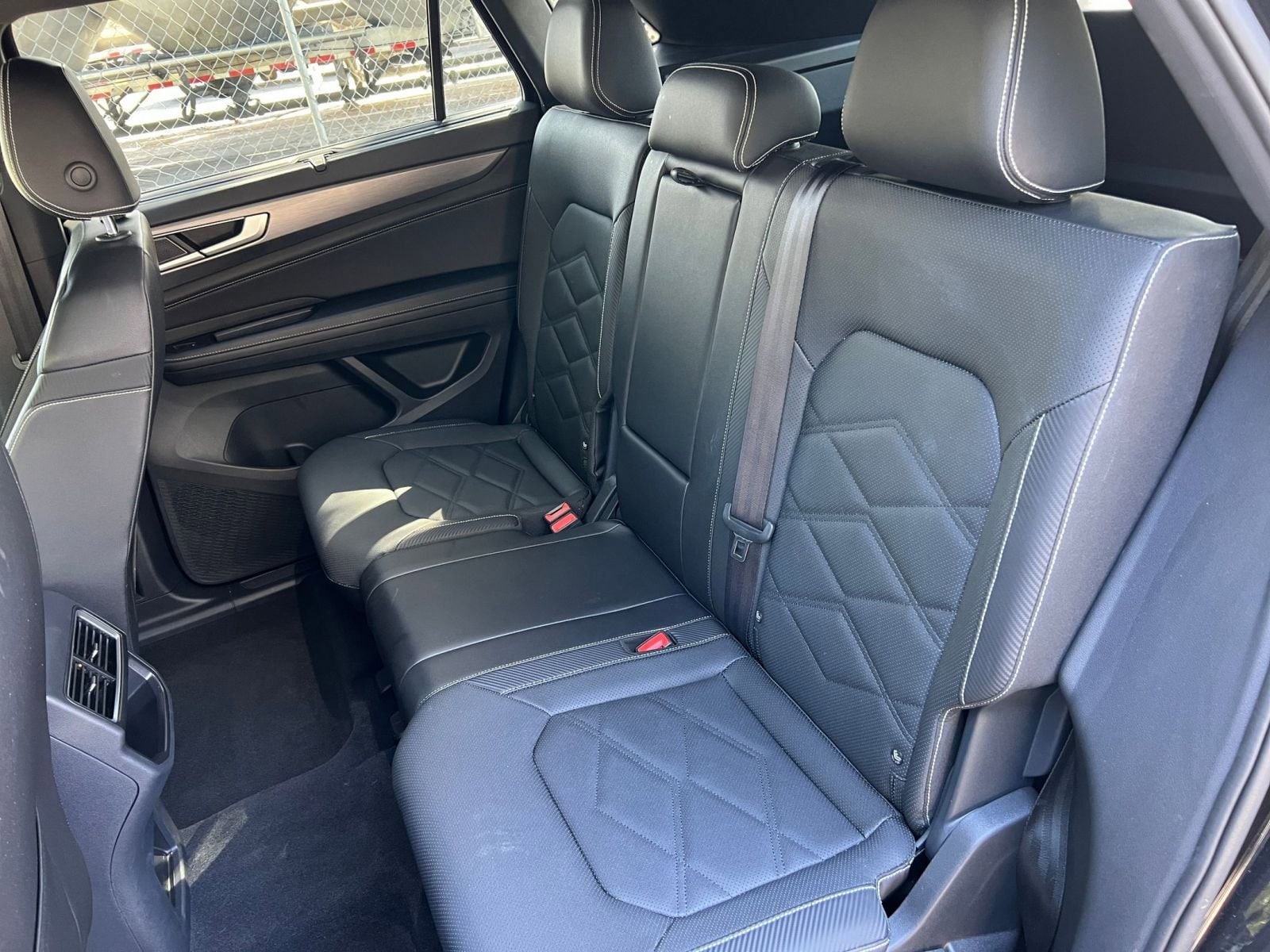 Thumbnail: 2025 Volkswagen Atlas - 35