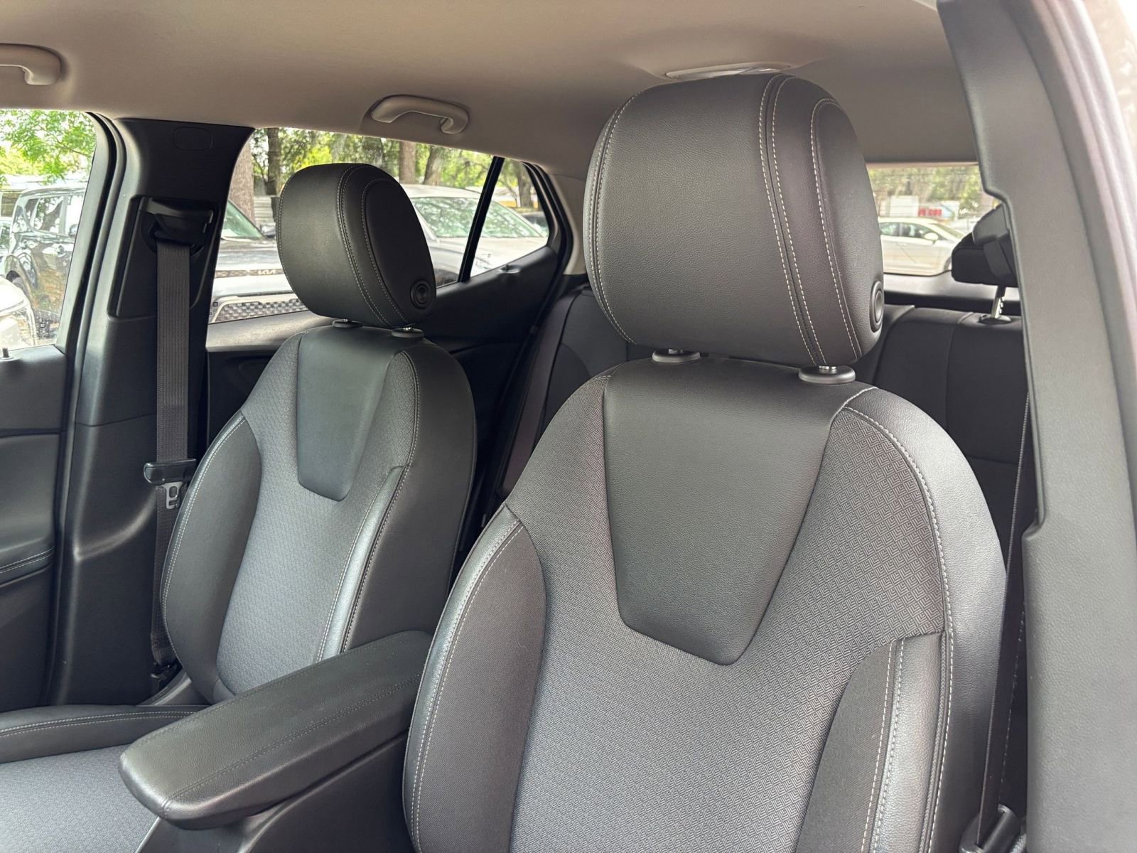 Thumbnail: 2025 Buick Encore GX - 35