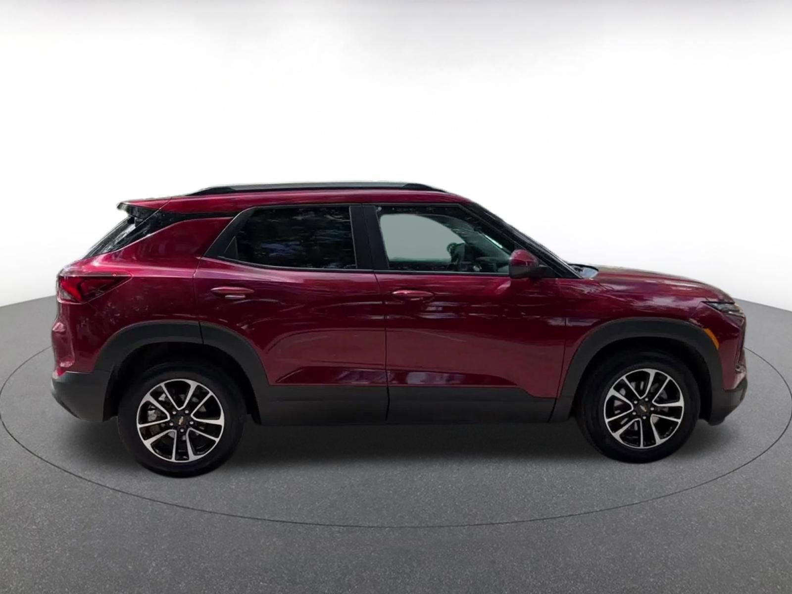 Thumbnail: 2025 Chevrolet TrailBlazer - 16