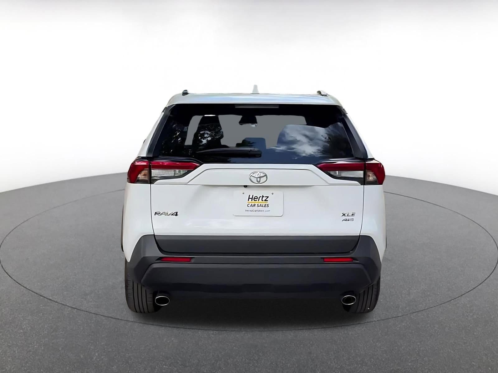 Thumbnail: 2025 Toyota RAV4 - 12