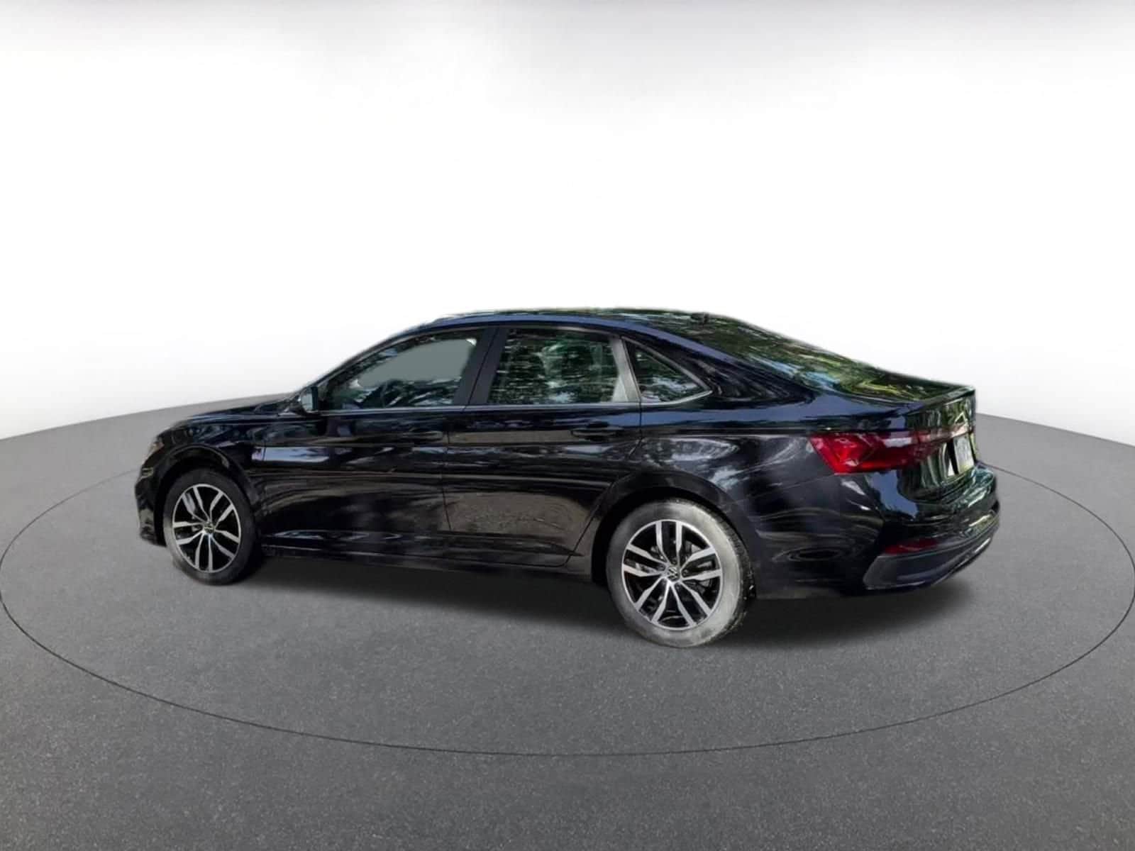 Thumbnail: 2025 Volkswagen Jetta - 10