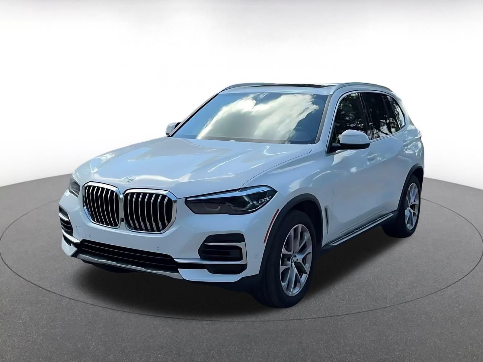 Thumbnail: 2023 BMW X5 - 6