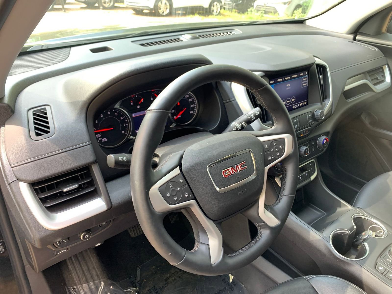 2024 GMC Terrain SLT 29