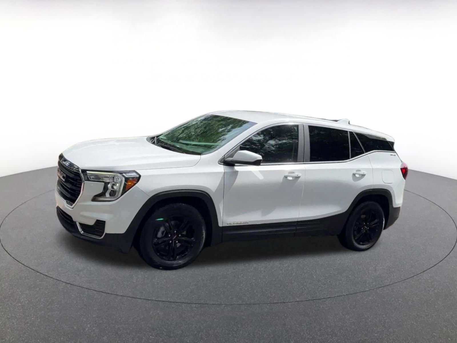 Thumbnail: 2024 GMC Terrain - 8