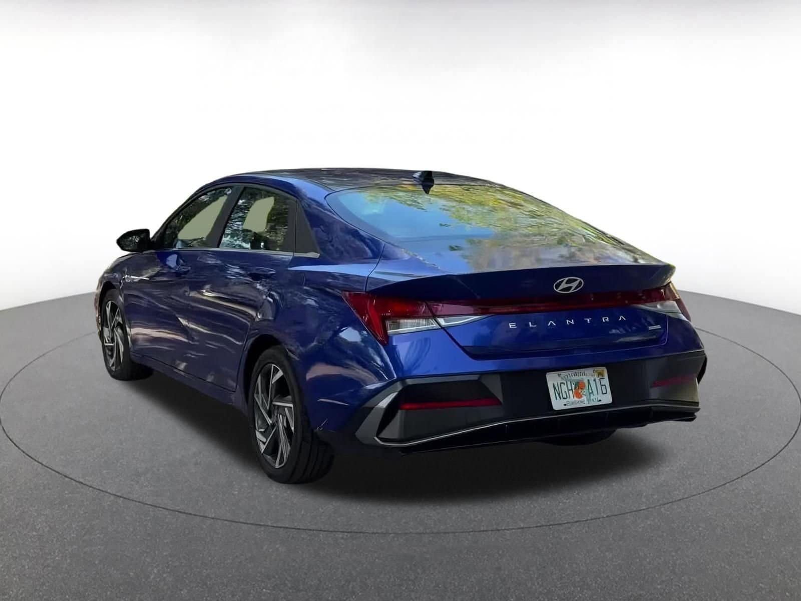 Thumbnail: 2025 Hyundai Elantra - 11