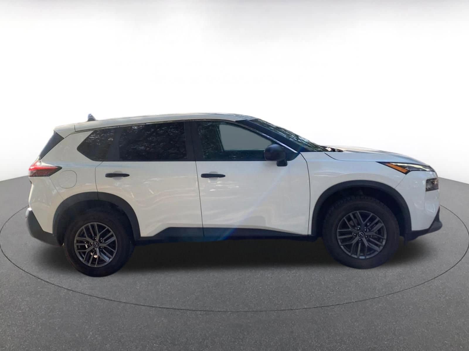 Thumbnail: 2023 Nissan Rogue - 8