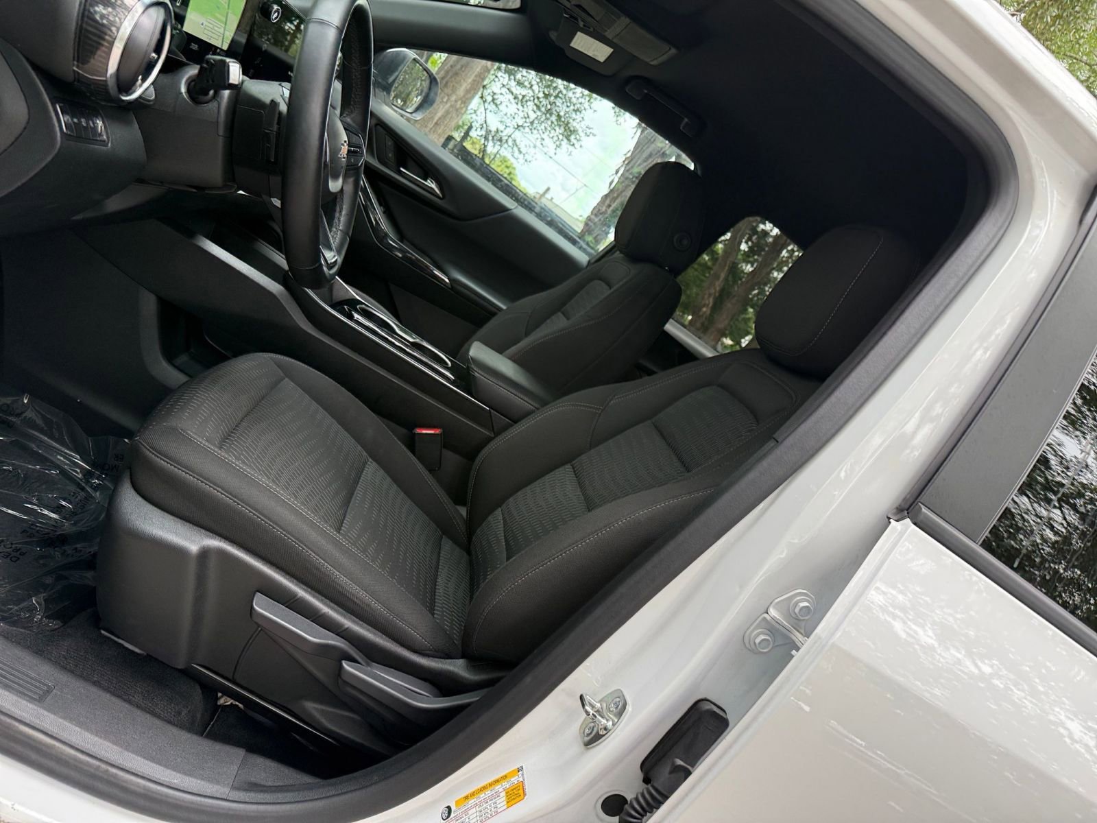 Thumbnail: 2025 Chevrolet Equinox - 25