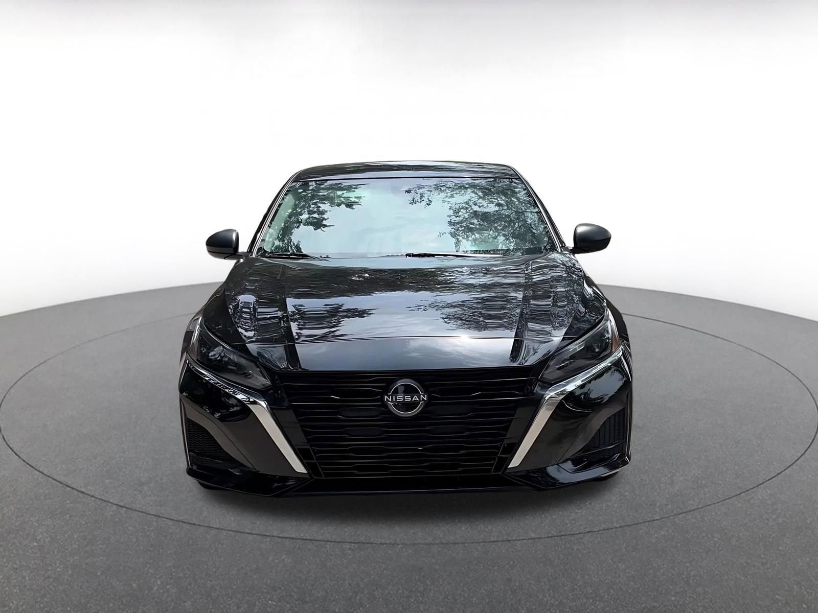 Thumbnail: 2025 Nissan Altima - 4