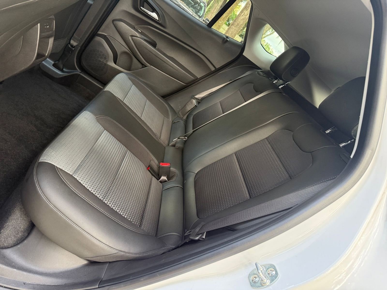 Thumbnail: 2025 Chevrolet Trax - 31