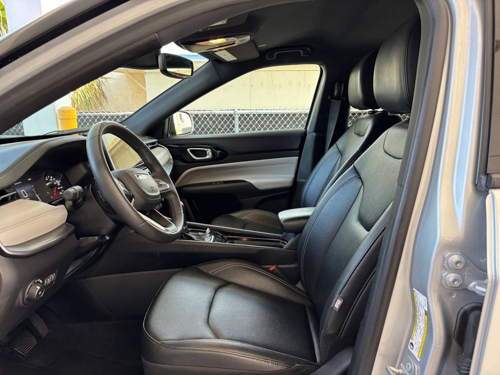 Thumbnail: 2025 Jeep Compass - 27
