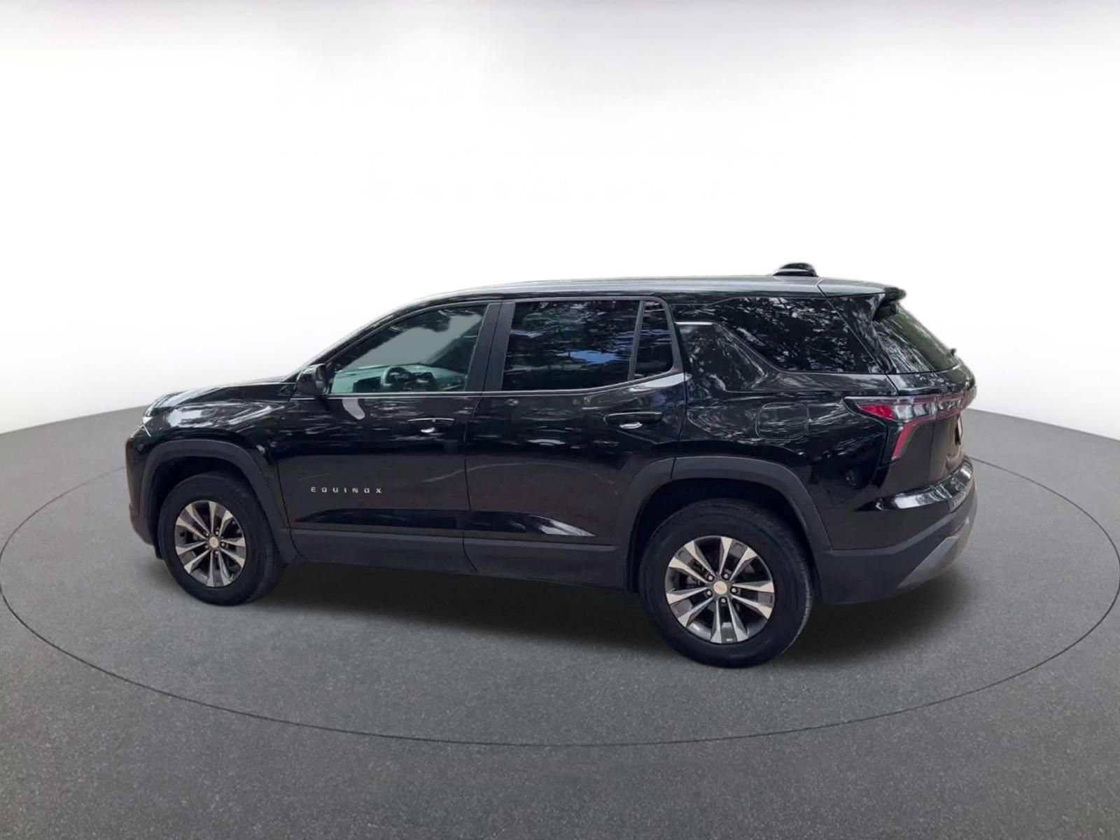Thumbnail: 2025 Chevrolet Equinox - 10