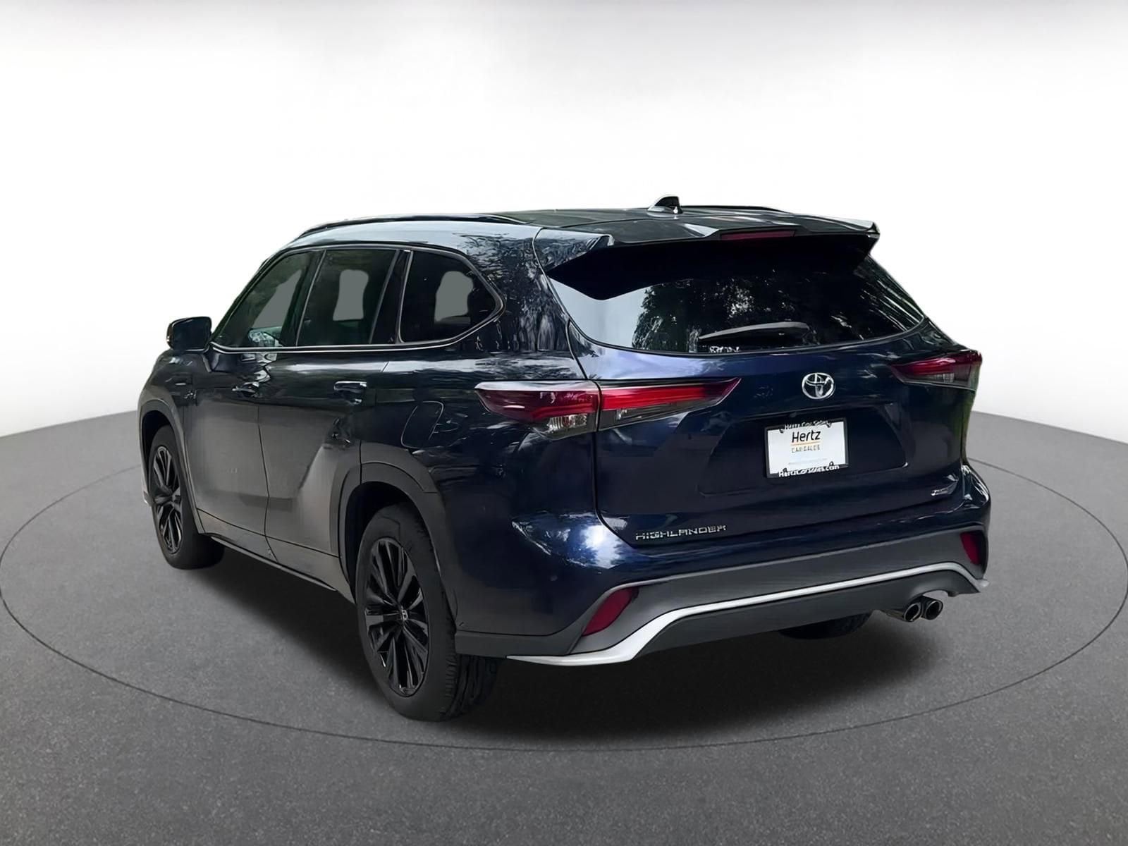 2024 Toyota Highlander XSE 11