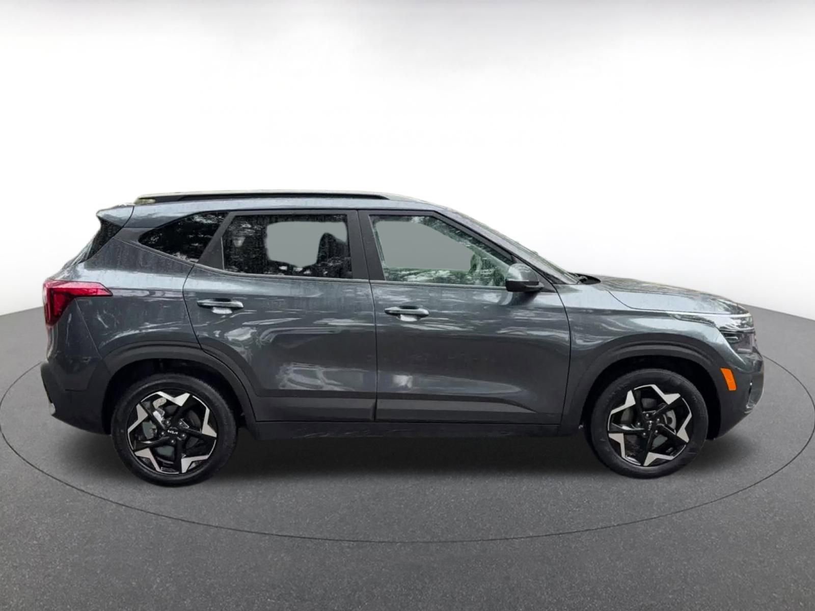 Thumbnail: 2025 Kia Seltos - 16