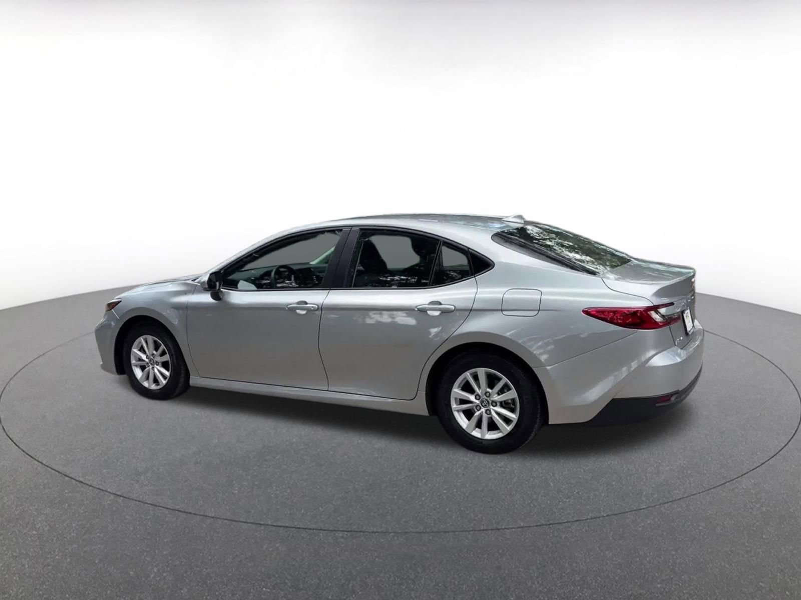 Thumbnail: 2025 Toyota Camry - 10