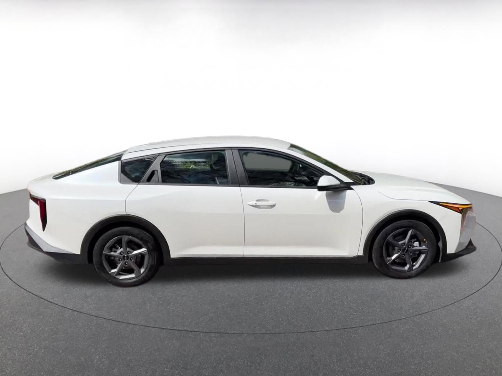 Thumbnail: 2025 Kia K4 - 16