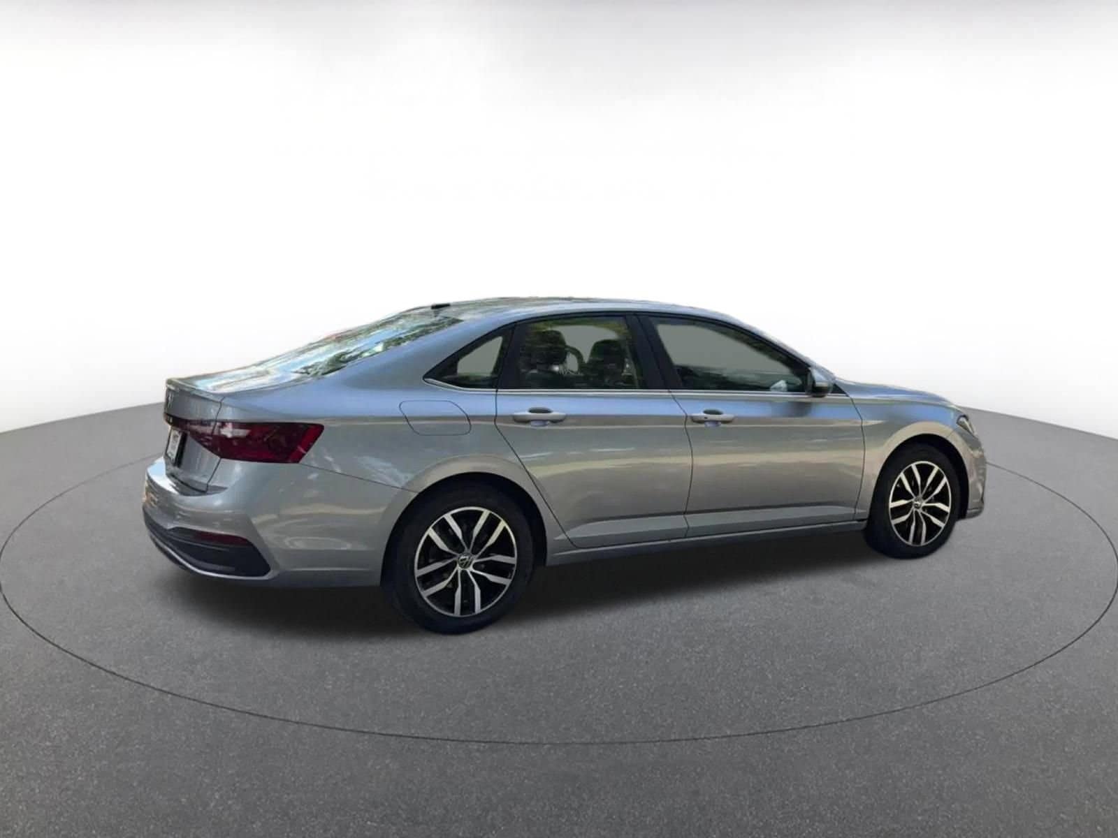 Thumbnail: 2025 Volkswagen Jetta - 15