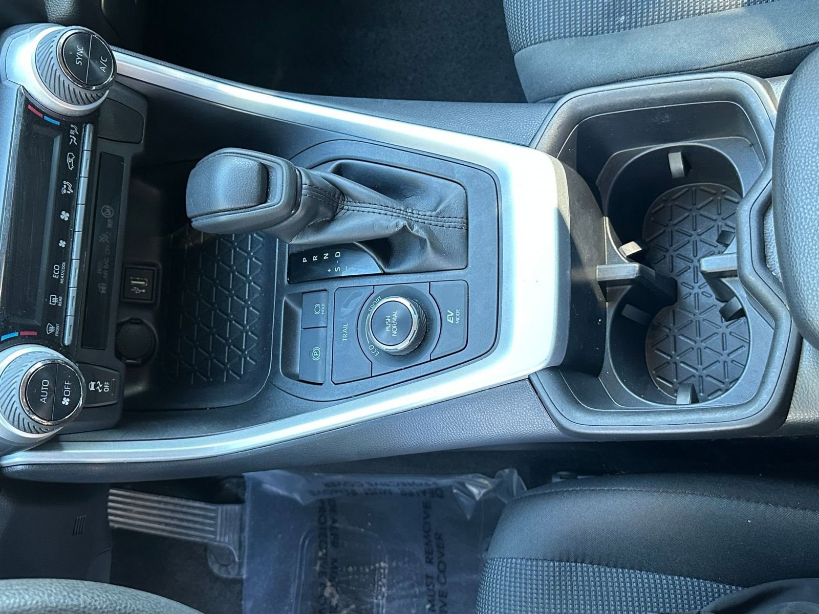 Thumbnail: 2025 Toyota RAV4 - 35