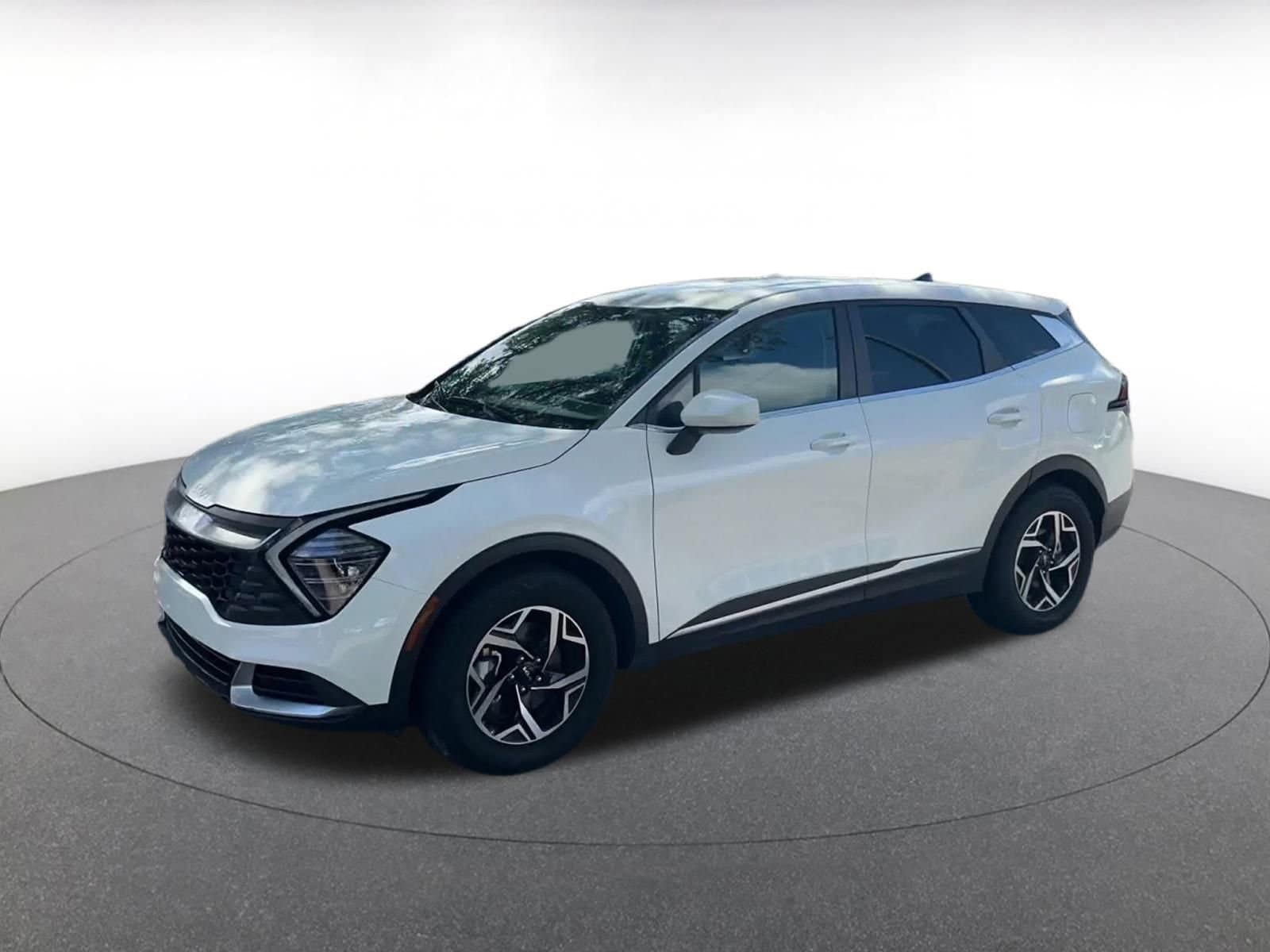 Thumbnail: 2024 Kia Sportage - 8