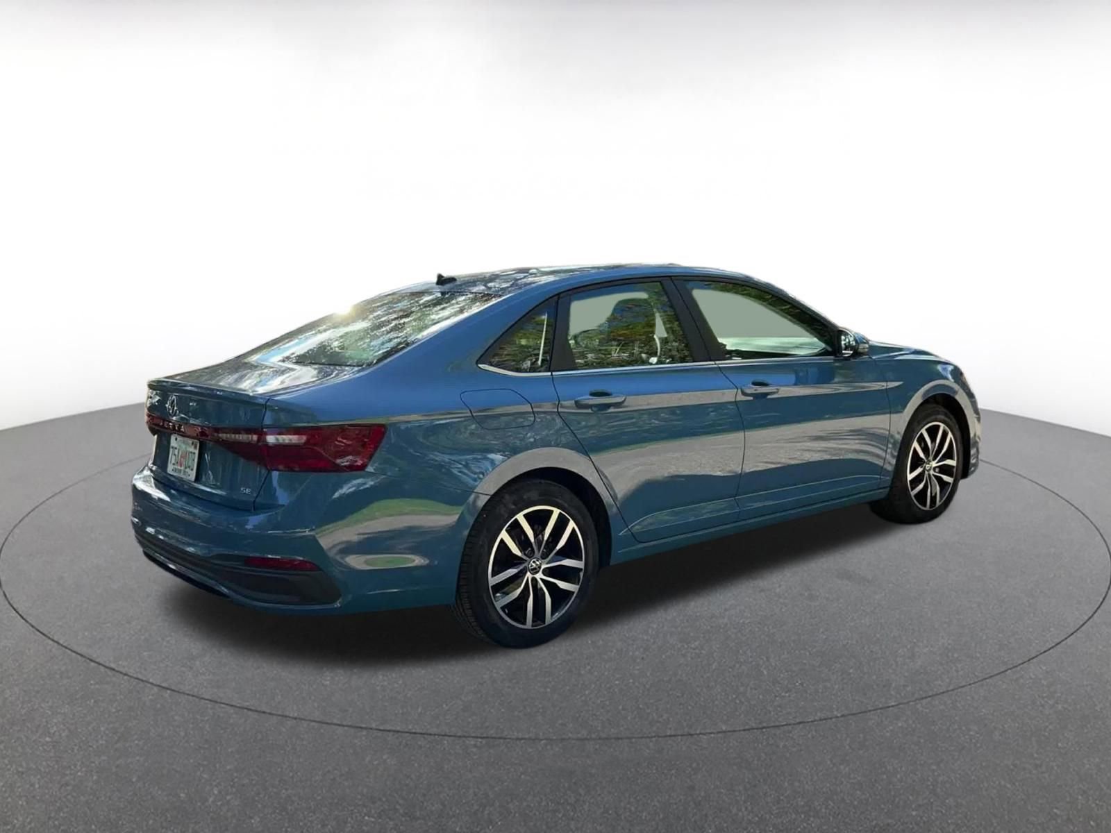 Thumbnail: 2025 Volkswagen Jetta - 15
