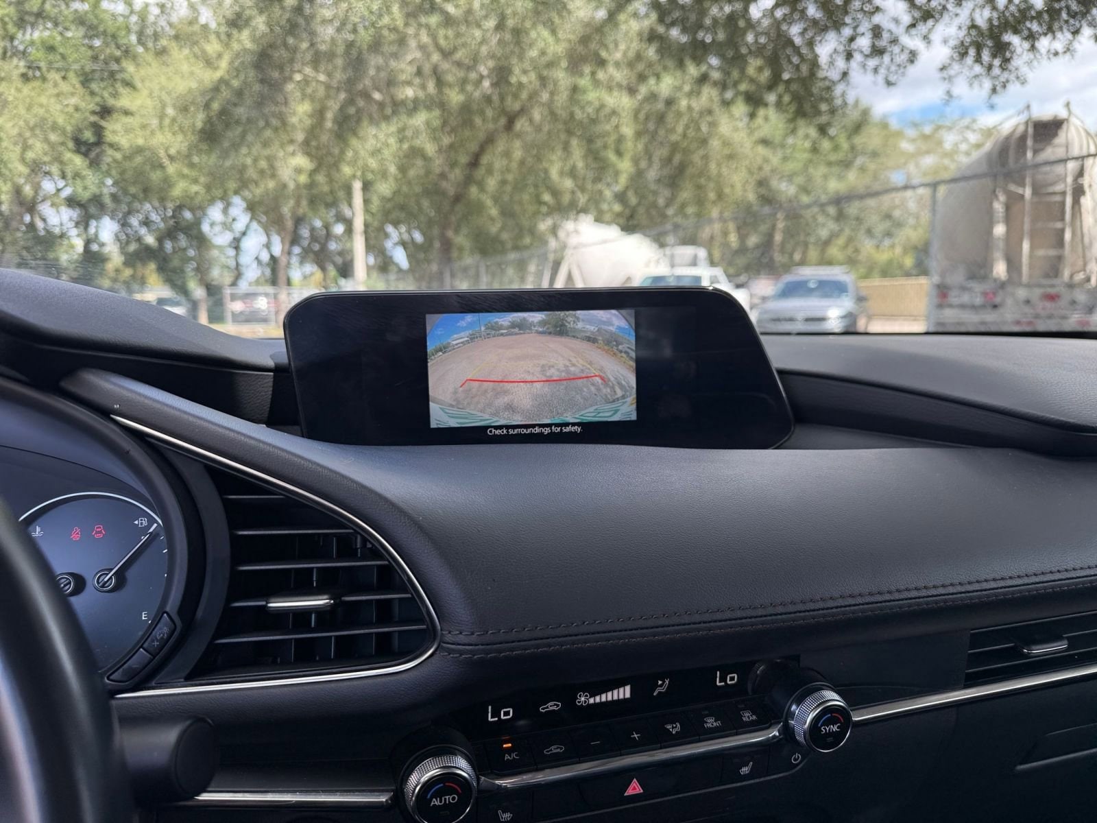 Thumbnail: 2025 Mazda Mazda3 - 25