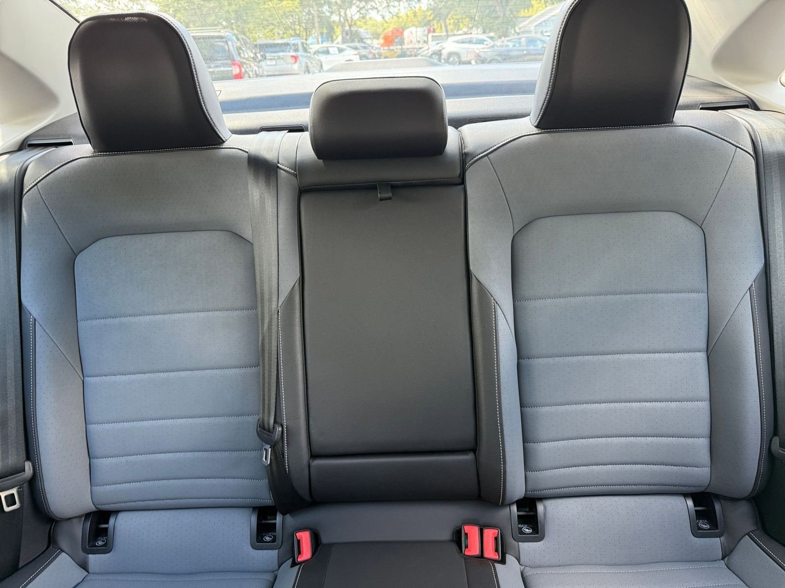 Thumbnail: 2025 Volkswagen Jetta - 32