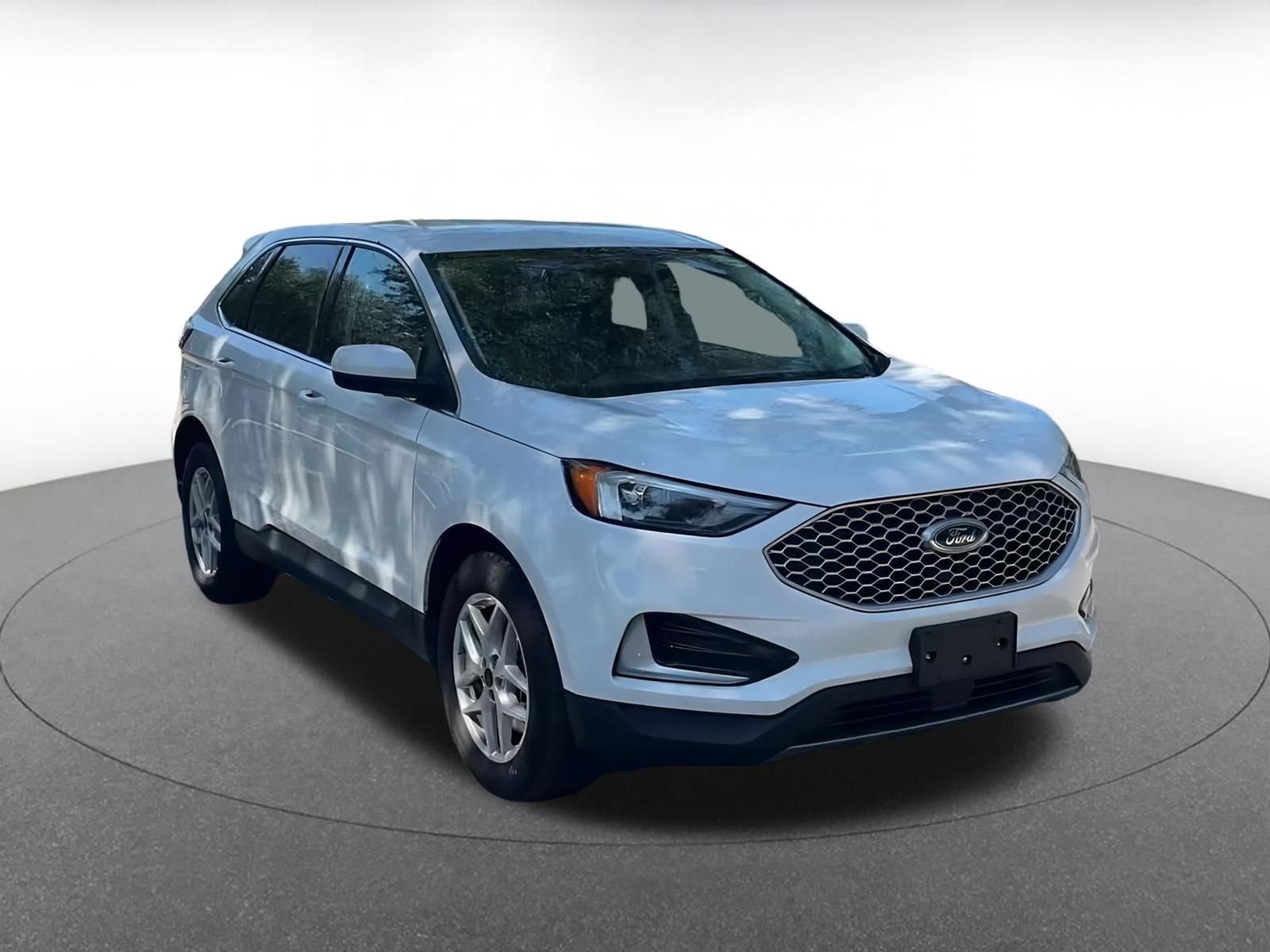 Thumbnail: 2024 Ford Edge - 3