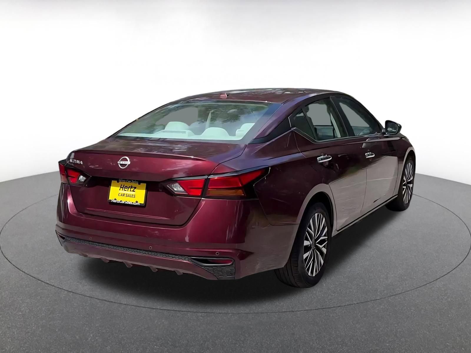 Thumbnail: 2025 Nissan Altima - 15