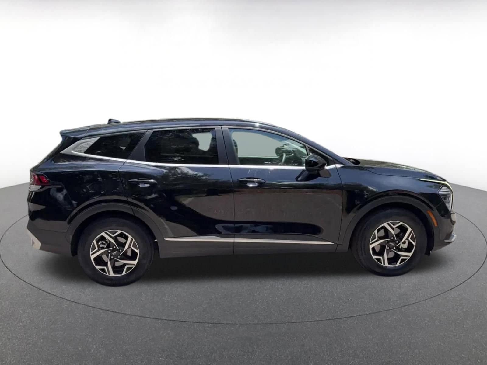 Thumbnail: 2025 Kia Sportage - 16