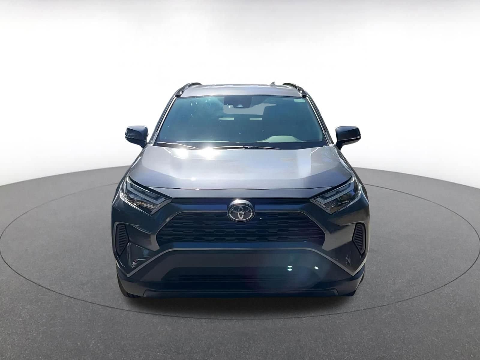 Thumbnail: 2025 Toyota RAV4 - 4