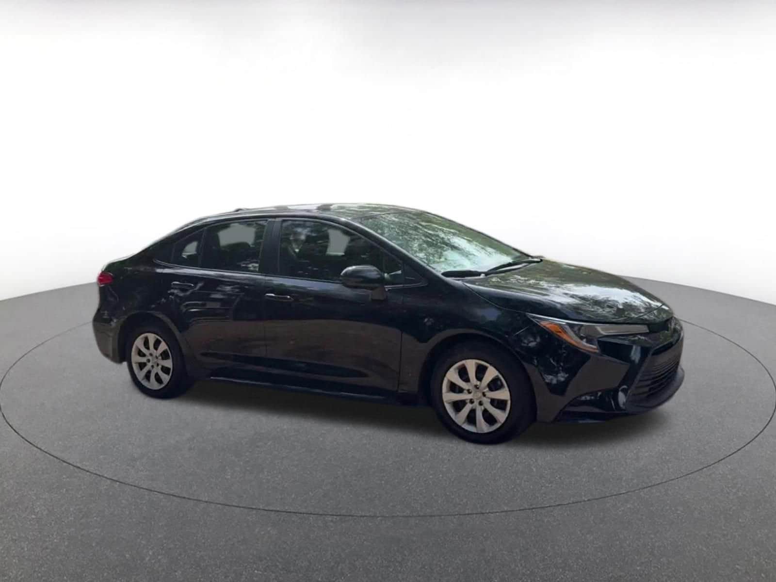 Thumbnail: 2025 Toyota Corolla - 2