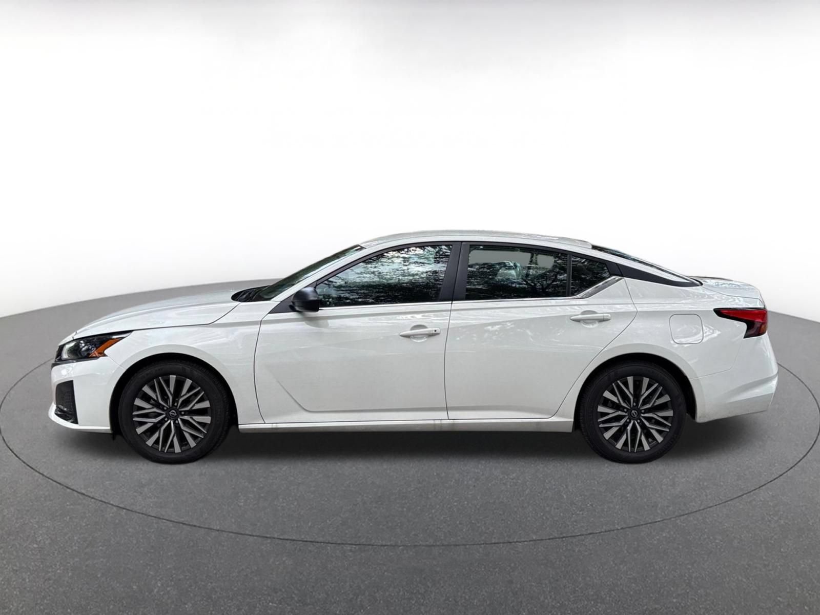 Thumbnail: 2026 Nissan Altima - 4