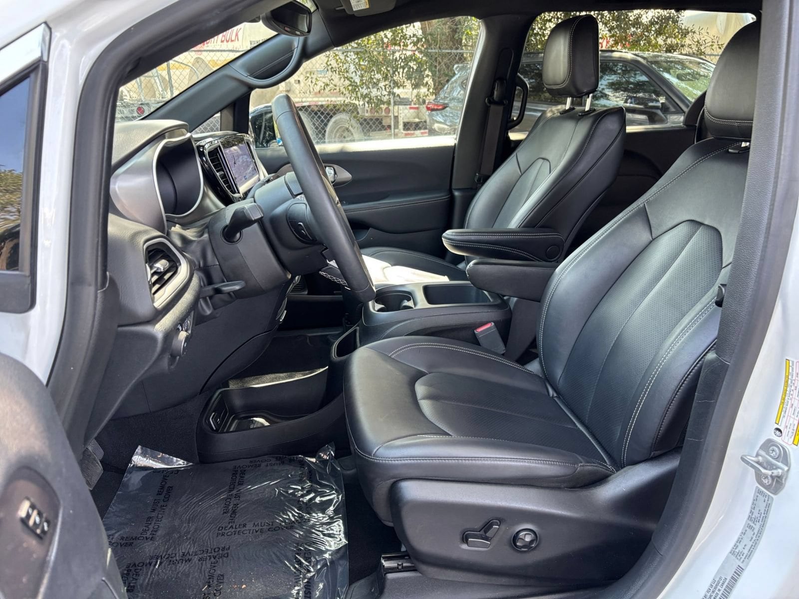 Thumbnail: 2025 Chrysler Pacifica - 29
