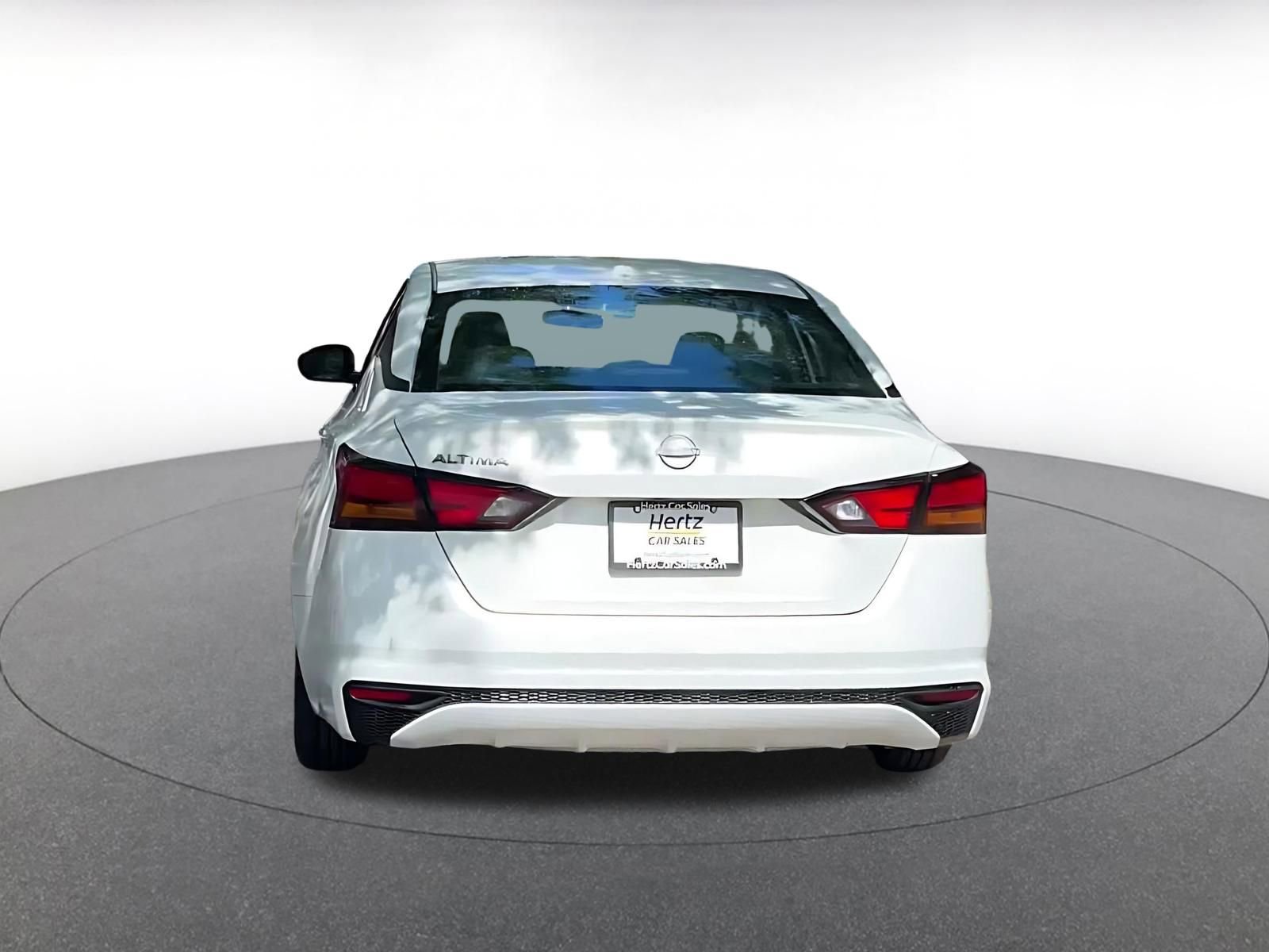 Thumbnail: 2025 Nissan Altima - 12