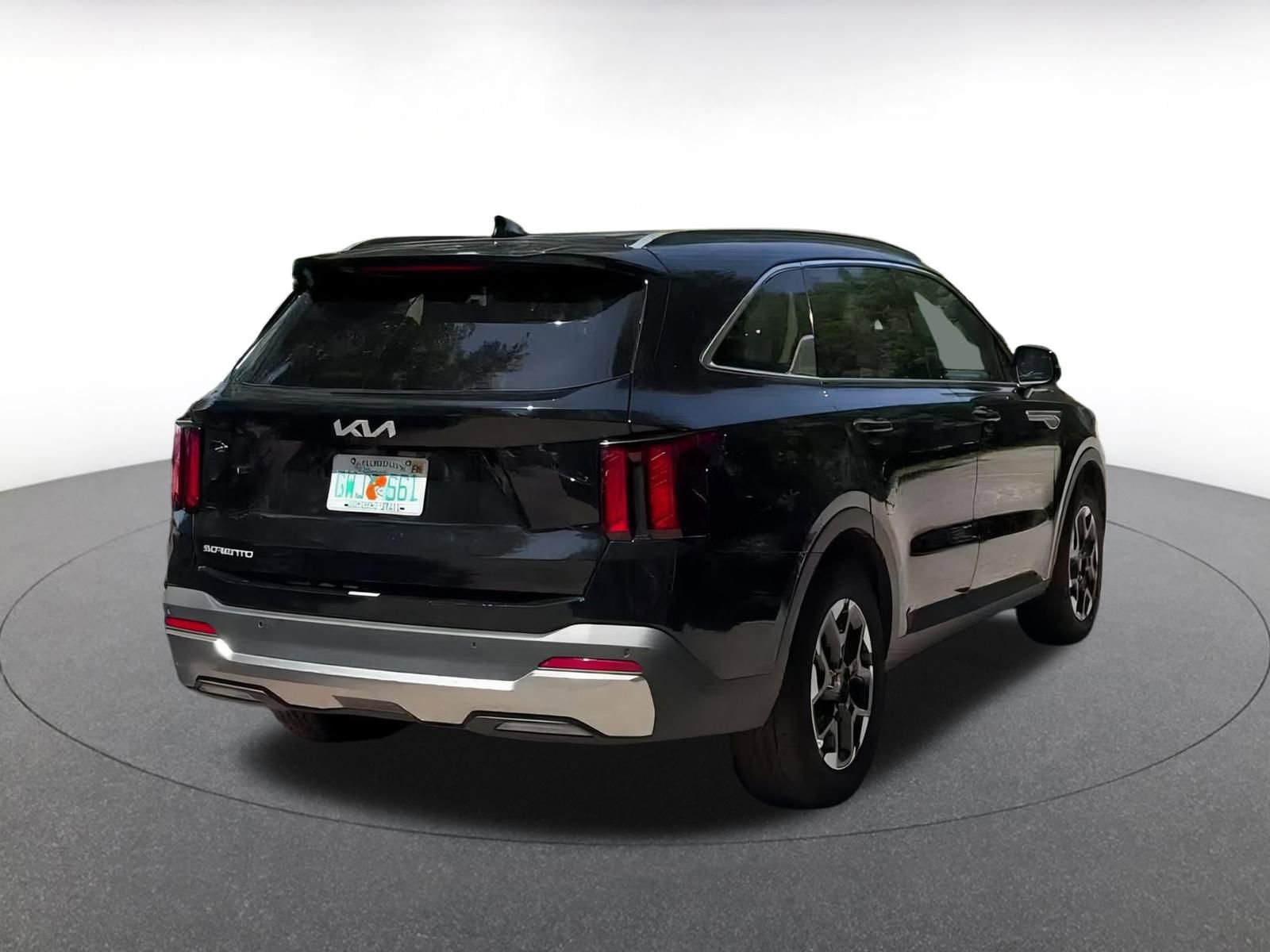 2024 Kia Sorento S 13