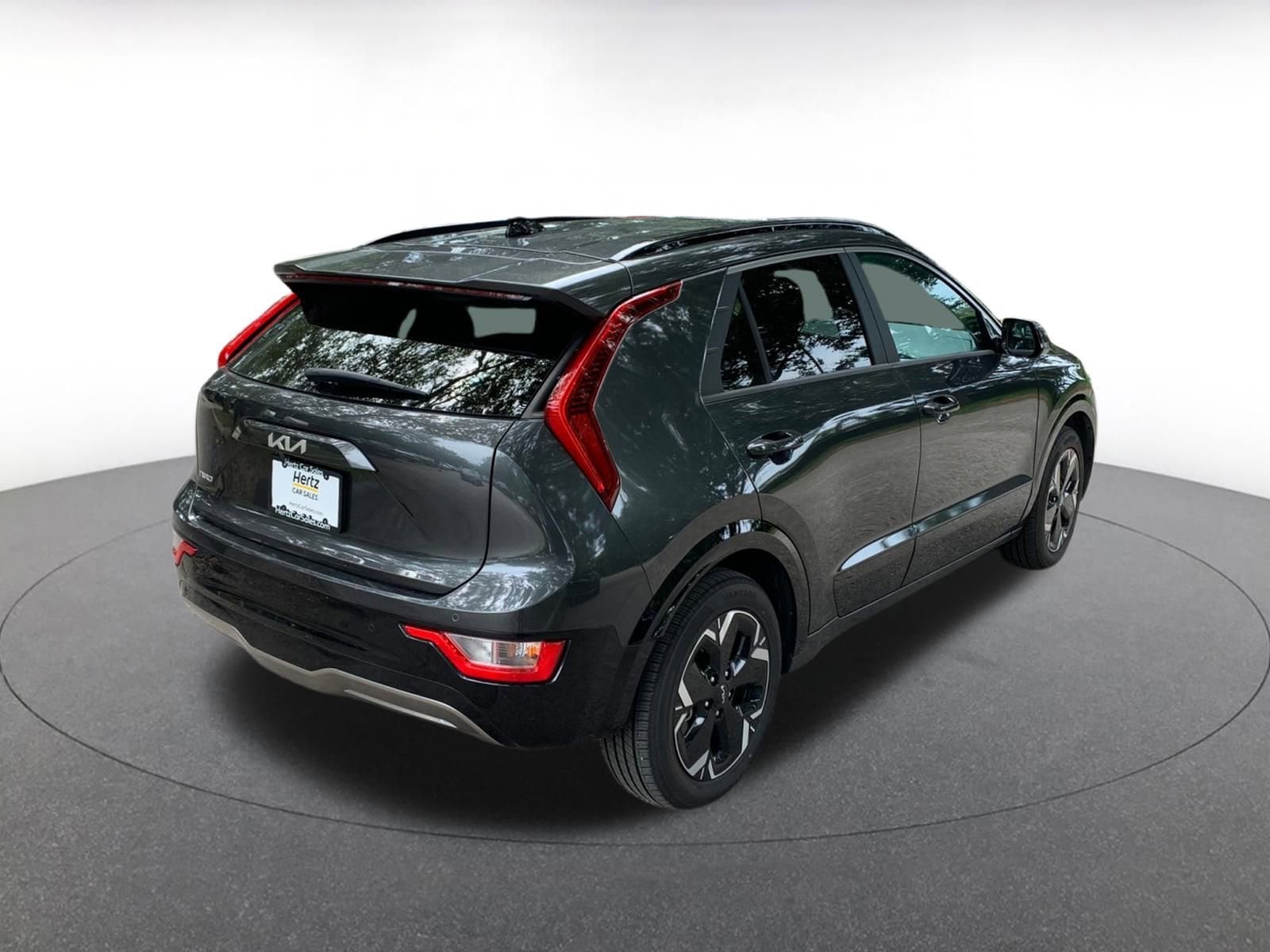 Thumbnail: 2023 Kia Niro - 7