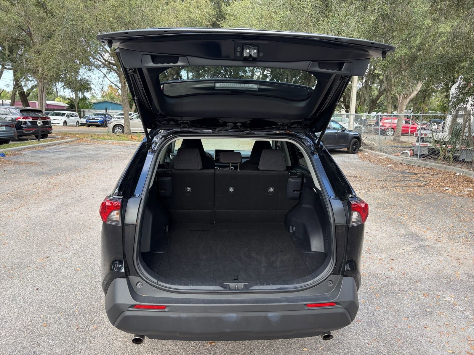 Thumbnail: 2025 Toyota RAV4 - 24