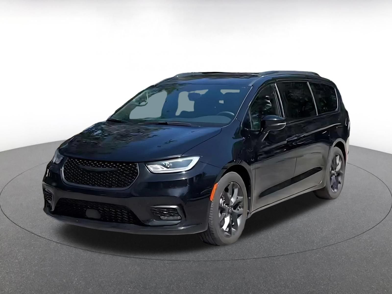 Thumbnail: 2025 Chrysler Pacifica - 6