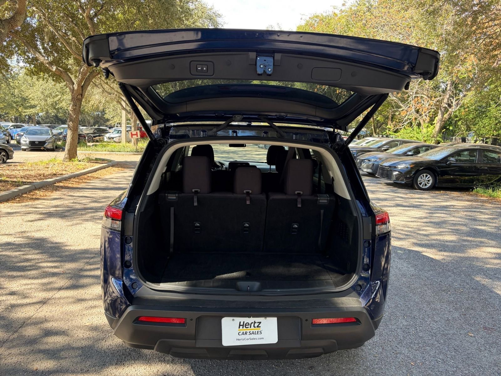 Thumbnail: 2025 Nissan Pathfinder - 25