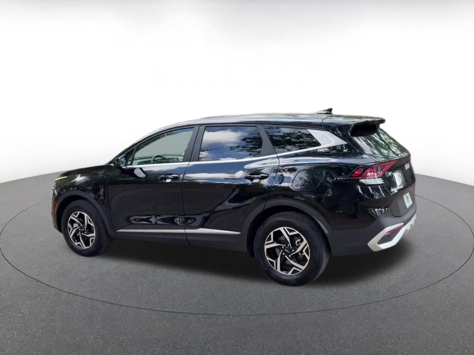 Thumbnail: 2025 Kia Sportage - 10