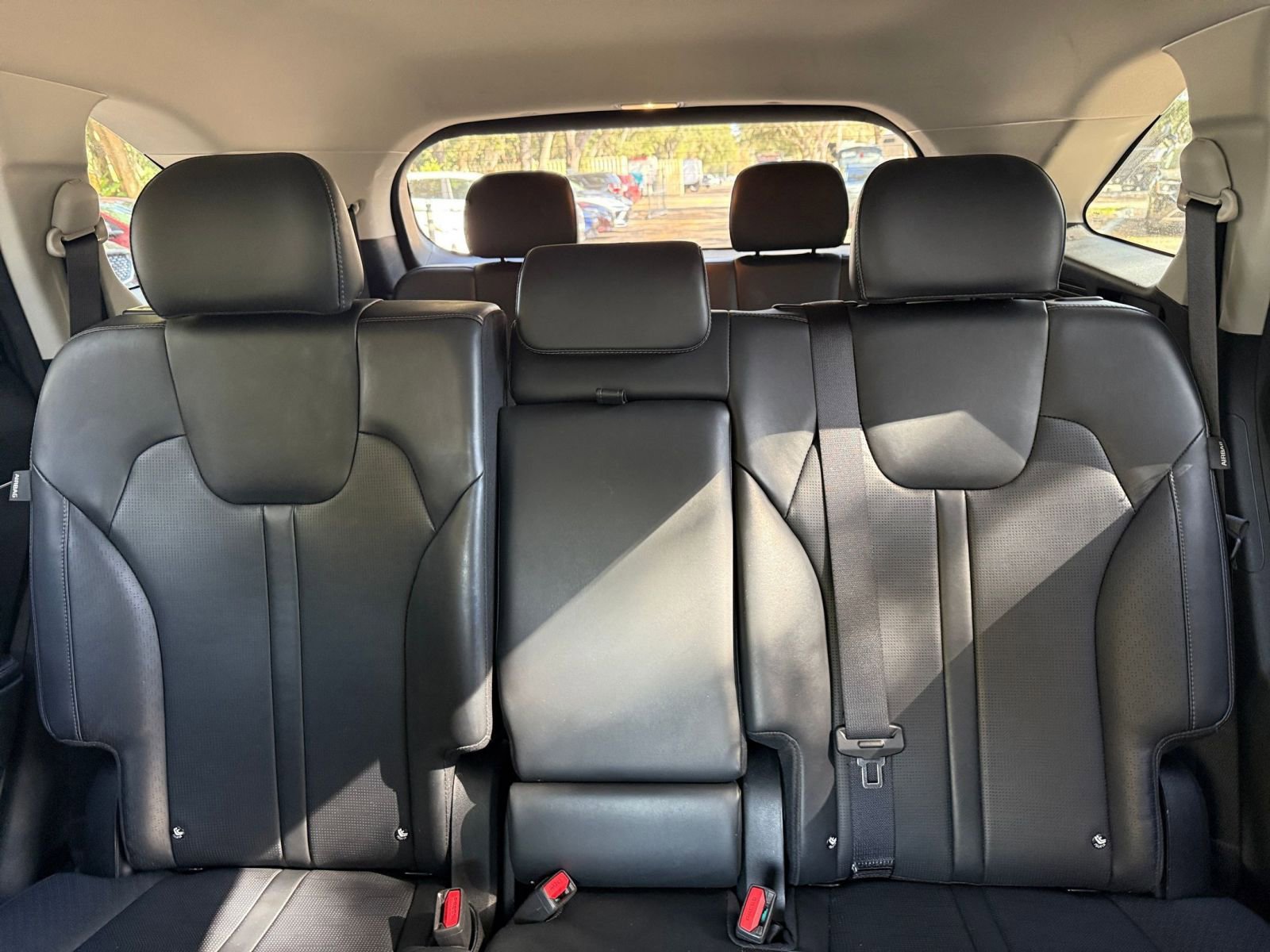 Thumbnail: 2024 Kia Sorento - 32