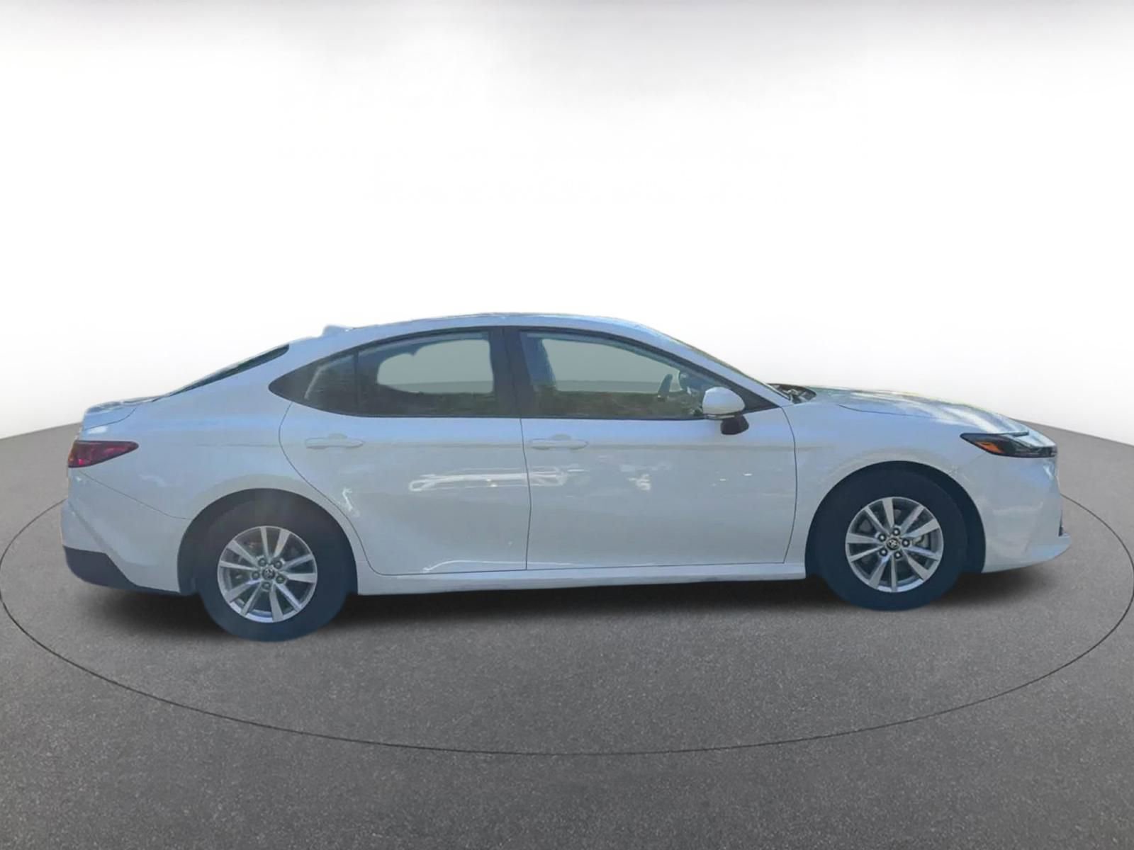 Thumbnail: 2025 Toyota Camry - 16