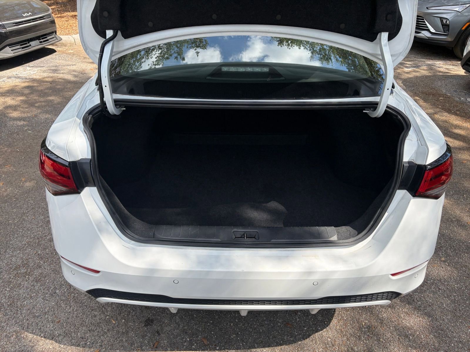 Thumbnail: 2025 Nissan Sentra - 30