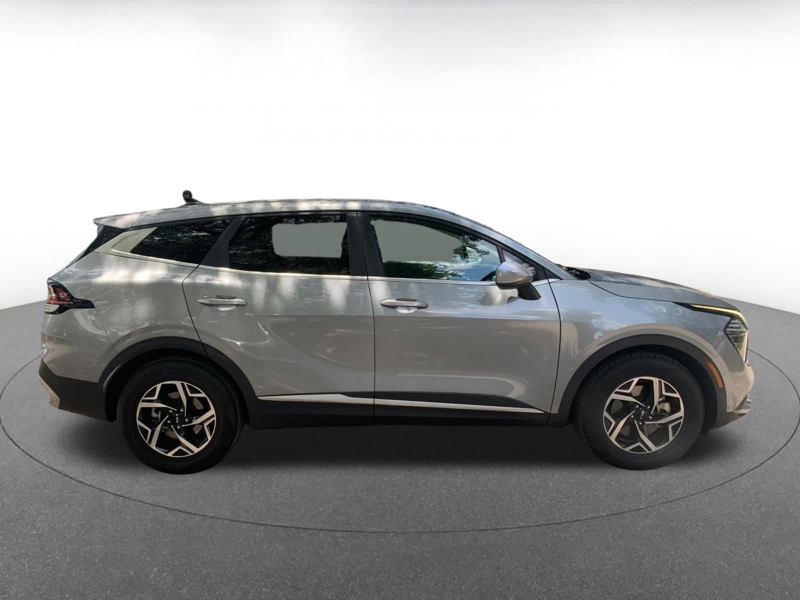 Thumbnail: 2024 Kia Sportage - 8