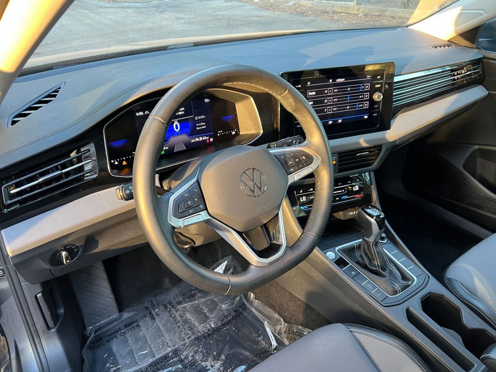 Thumbnail: 2025 Volkswagen Jetta - 29