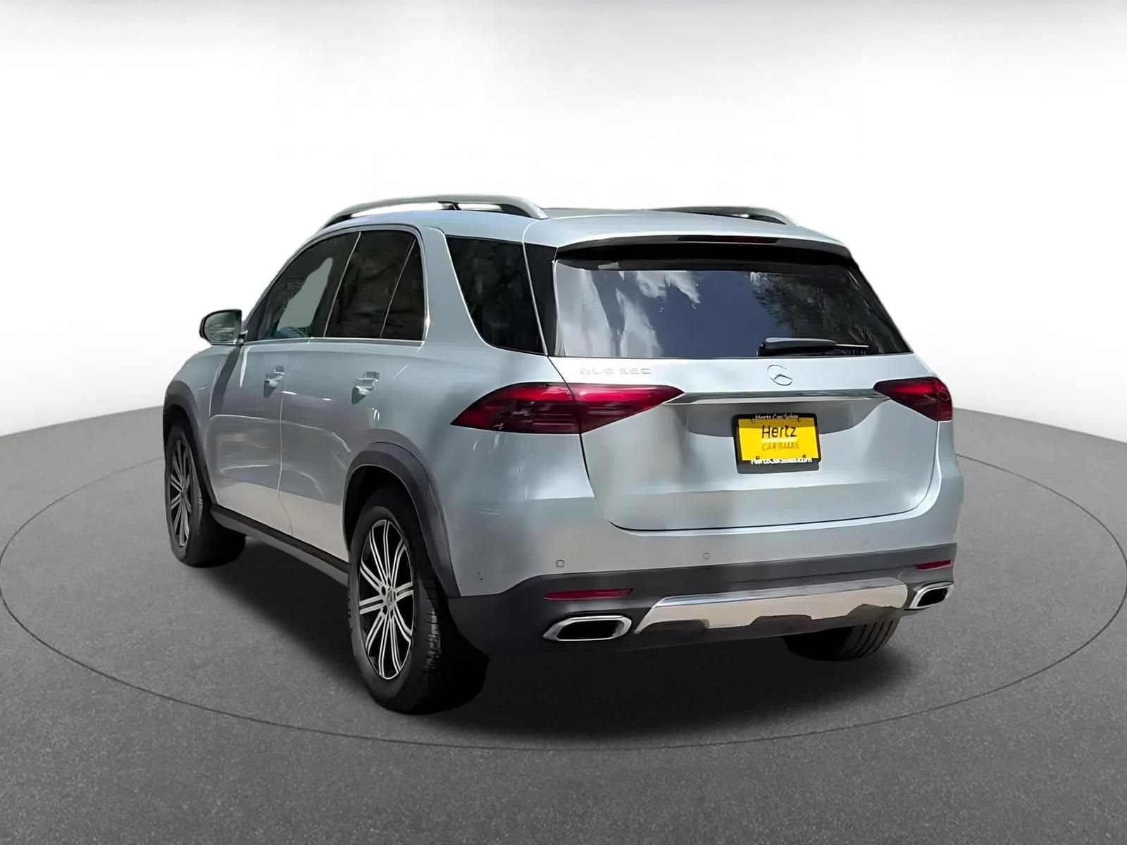 Thumbnail: 2026 Mercedes-Benz GLE - 12