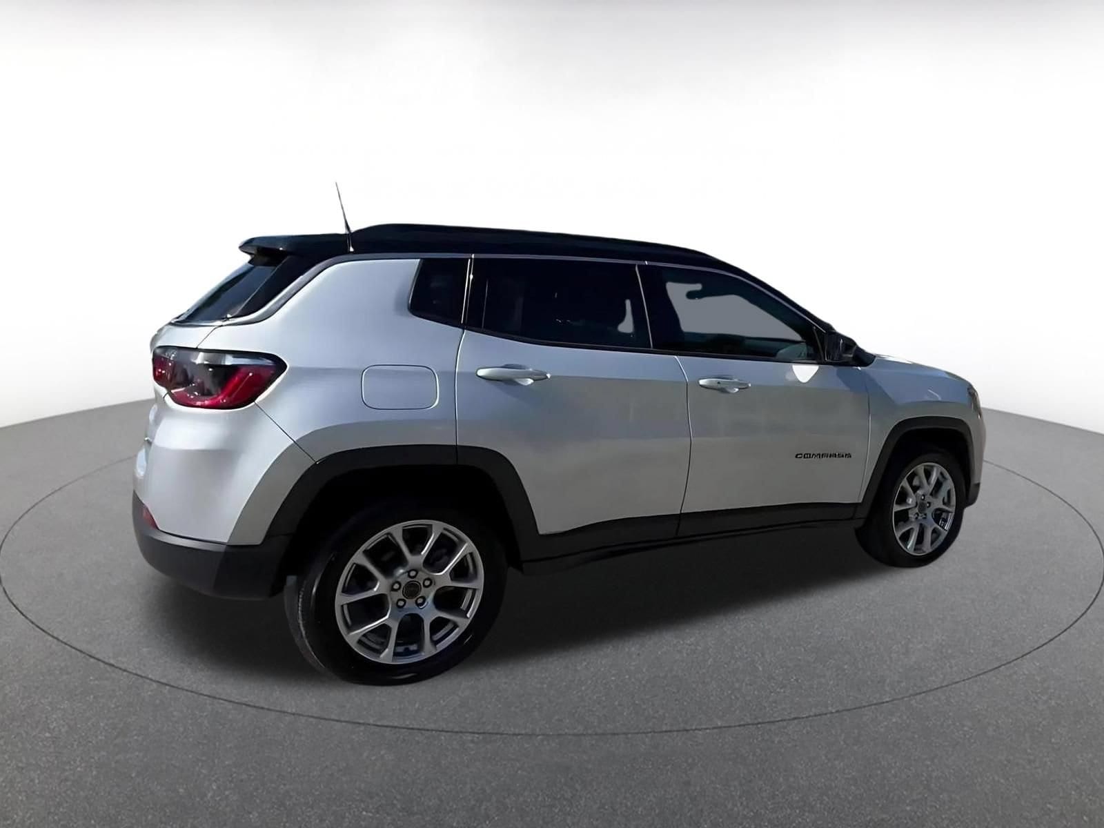 Thumbnail: 2025 Jeep Compass - 15