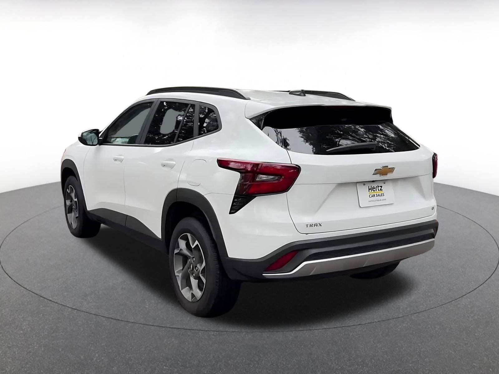 Thumbnail: 2025 Chevrolet Trax - 11