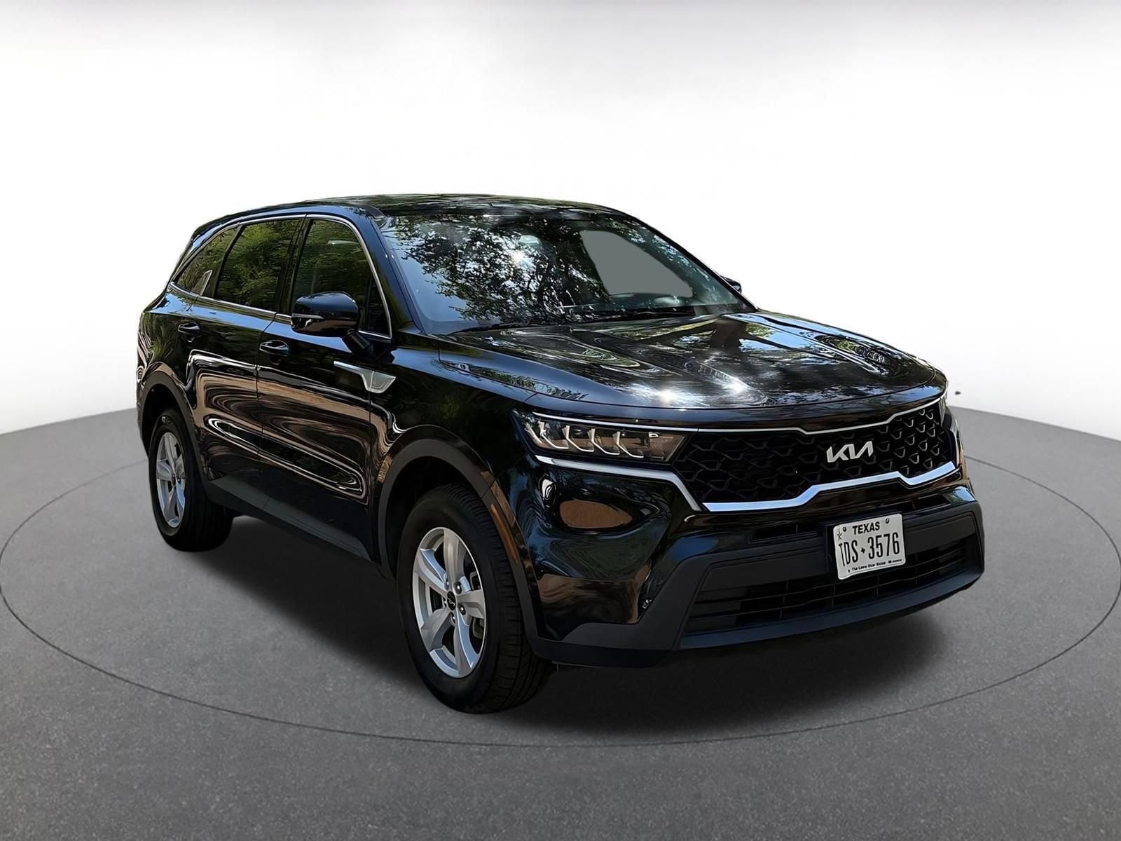 Thumbnail: 2023 Kia Sorento - 1