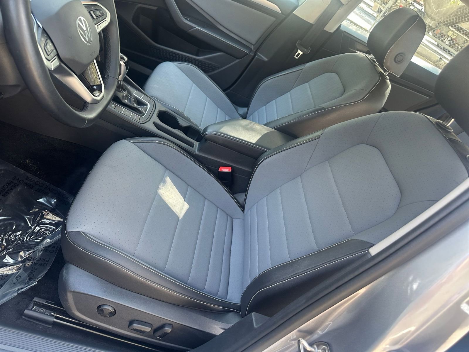 Thumbnail: 2025 Volkswagen Jetta - 30